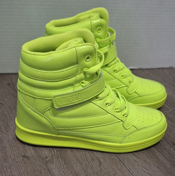 New Neon Green UBFEN Fashion Wear Wedge Heel Sneakers Womans size 37 US 7 -6.5 - Picture 2 of 8